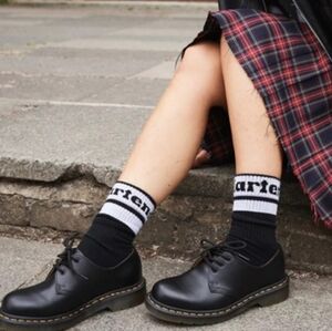 NWT 3 Pair Package Unisex Dr Martens Black Athletic Logo Socks M/L